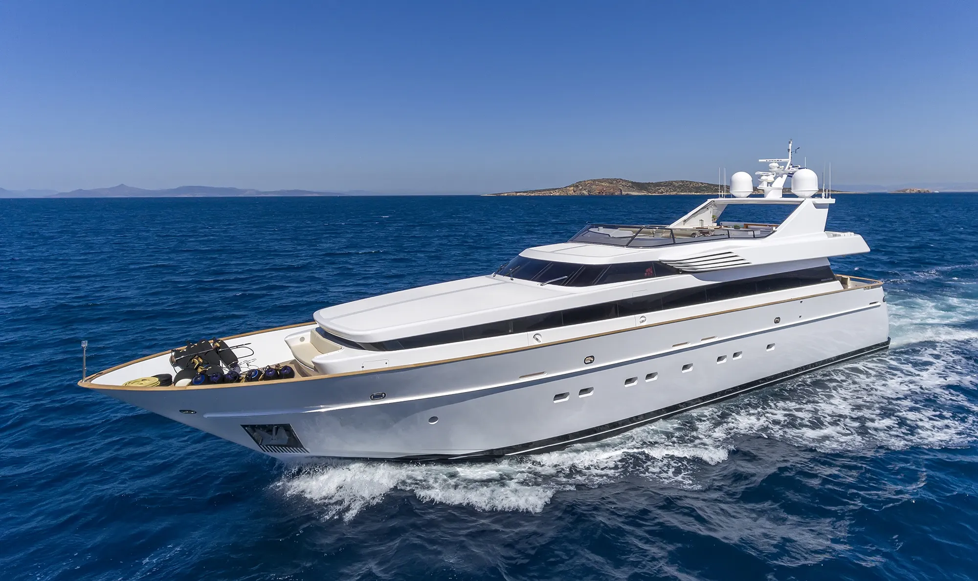 Alexia  33.53 m