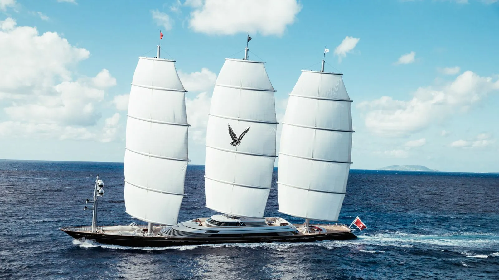 Maltese Falcon 288’9 ft/88m